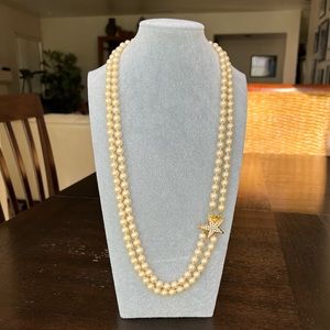 Joan Rivers faux pearl necklace - vintage
